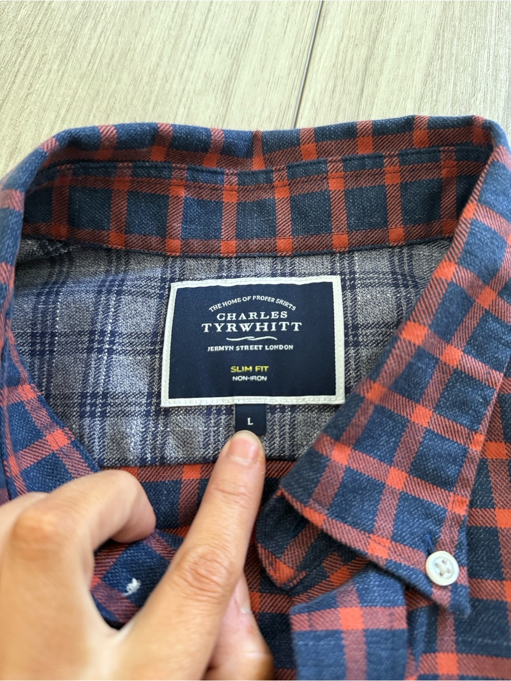 Charles Tyrwhitt button-down navy and orange plaid pattern large - Picture 2 of 4